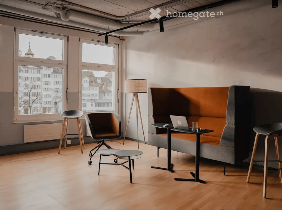 Your office on the water: 100 m² on Zurich's Limmatquai, in the beating heart of the old town