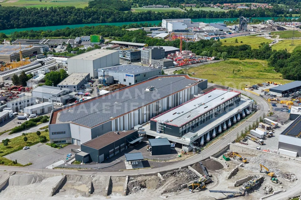 Espaces artisanaux neufs pour PME et artisans - SATIGNY (Bois-de-Bay)
