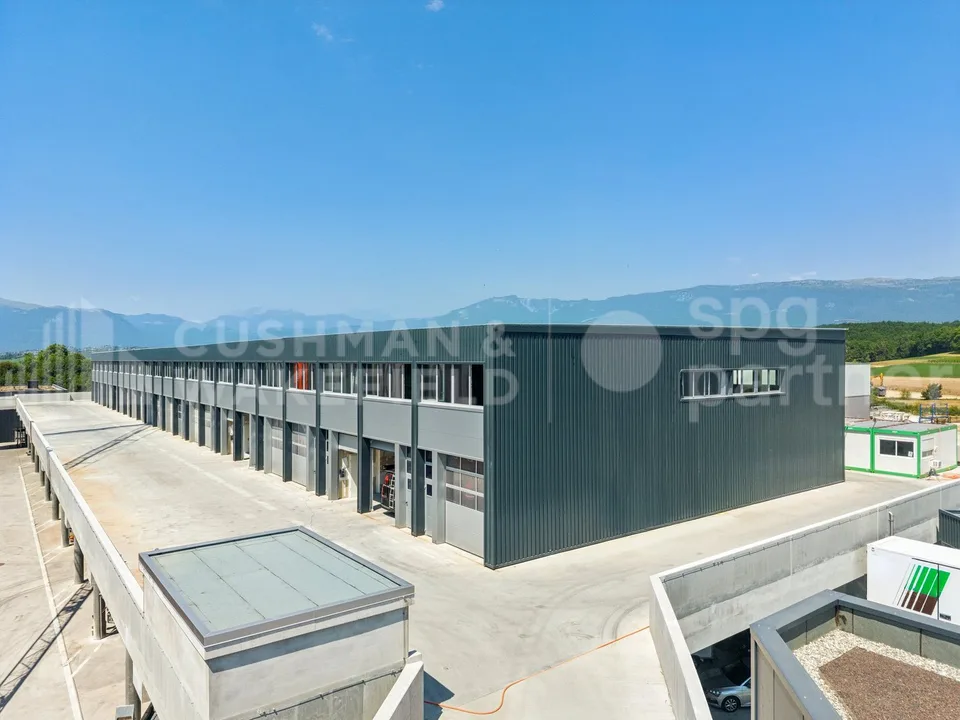 Espaces artisanaux neufs pour PME et artisans - SATIGNY (Bois-de-Bay)