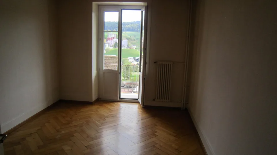 Grande appartamento di 4,5 locali con balcone