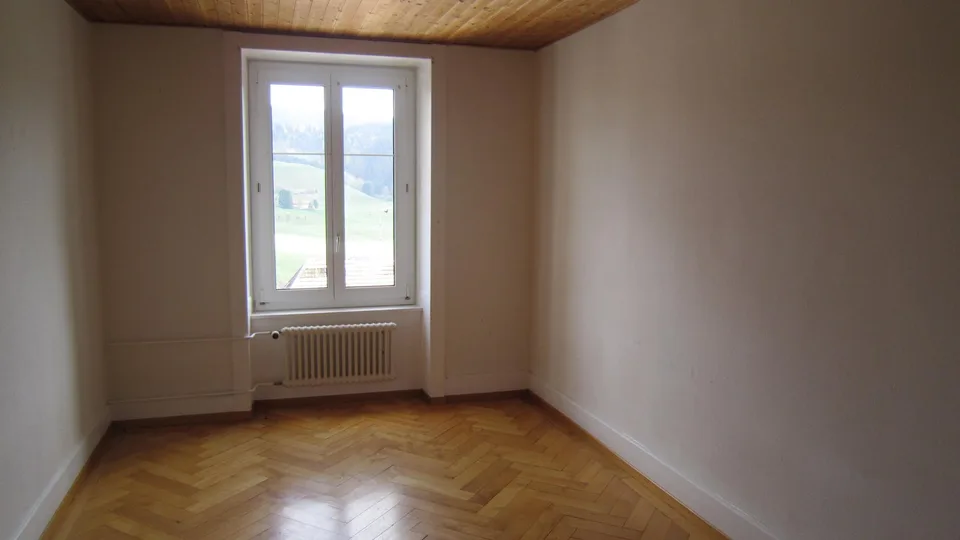 Grande appartamento di 4,5 locali con balcone