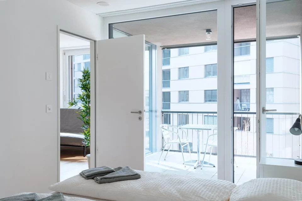 Moderne 2.5-Zimmer-Wohnung mit Balkon in Basel – photo 9 of 12