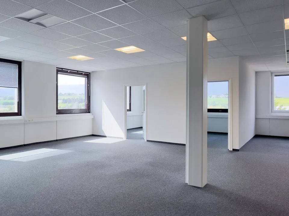 Büros, Verwaltungsräume von 400m2 zur Miete in Satigny