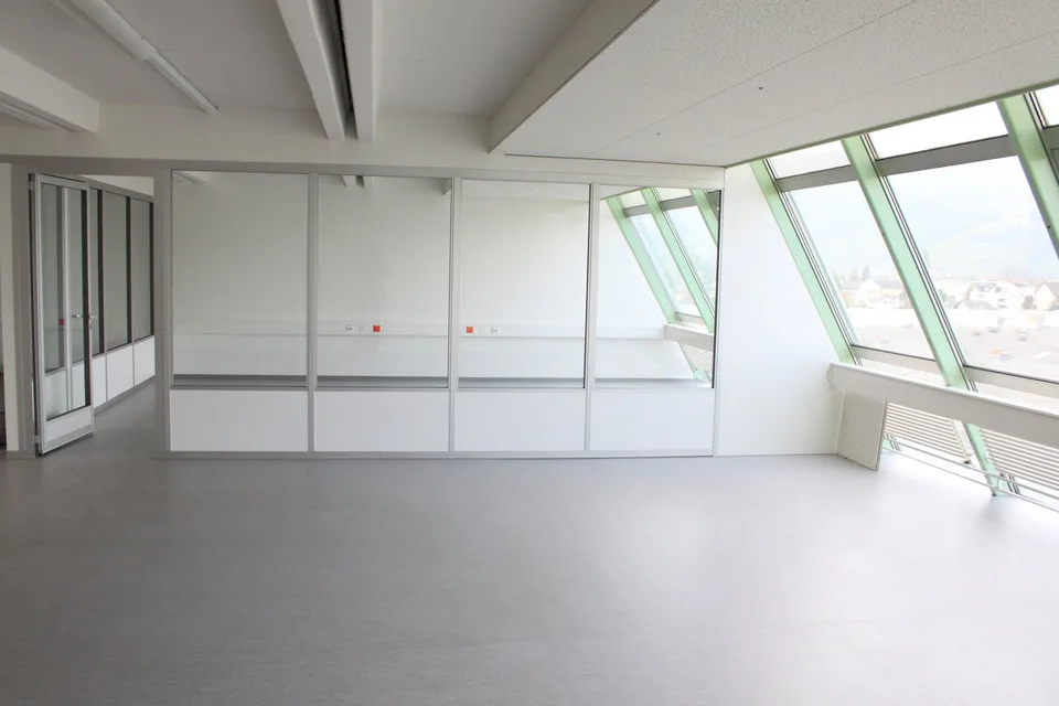 Ufficio 155m2 con 3 stanze - bella vista e con aria condizionata