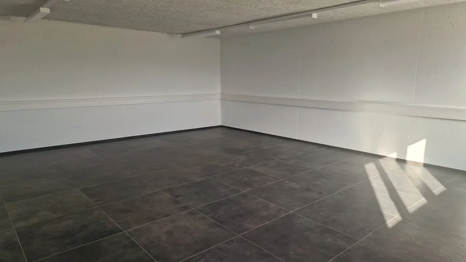Espace commercial pour bureau, cabinet, services etc.