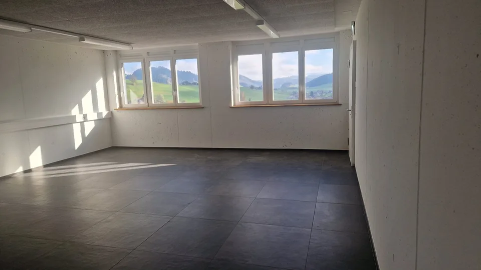 Gewerbefläche für Büro, Praxis, Dienstleistungen etc.