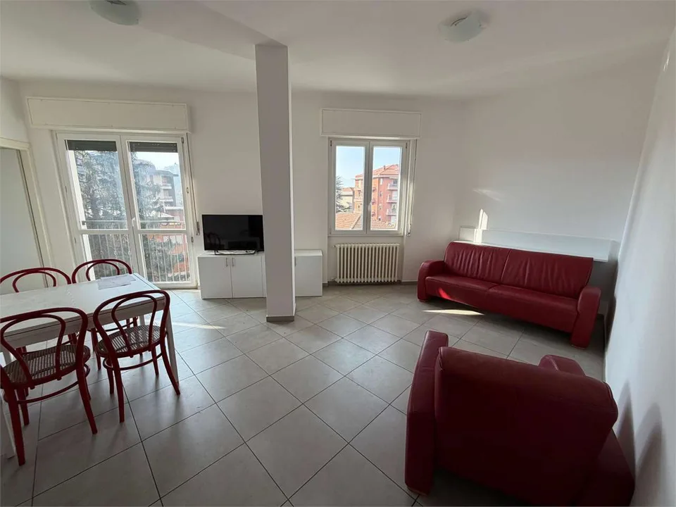 Langfristige Miete! Völlig renoviertes Quartier im
