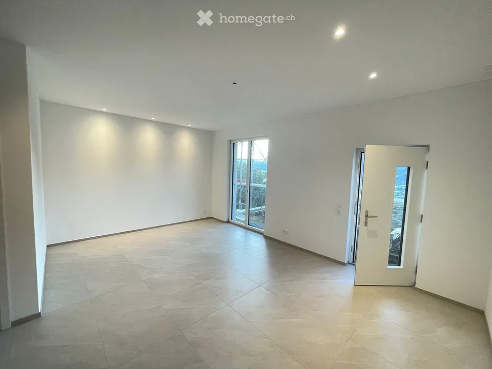Mietwohnung 2.5 Zimmer in Camorino, Hügelzone