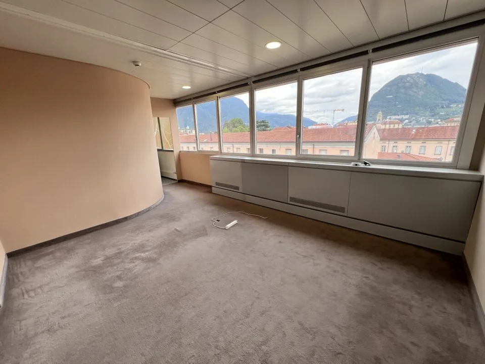 Ufficio moderno in centro a Lugano