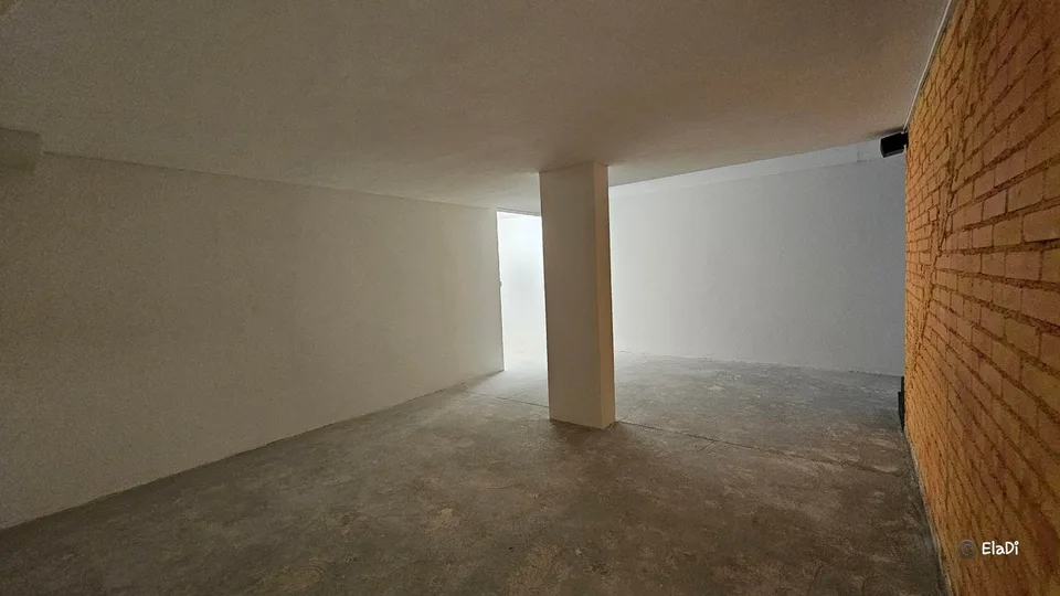 Spazi commerciali molto centrali in affitto