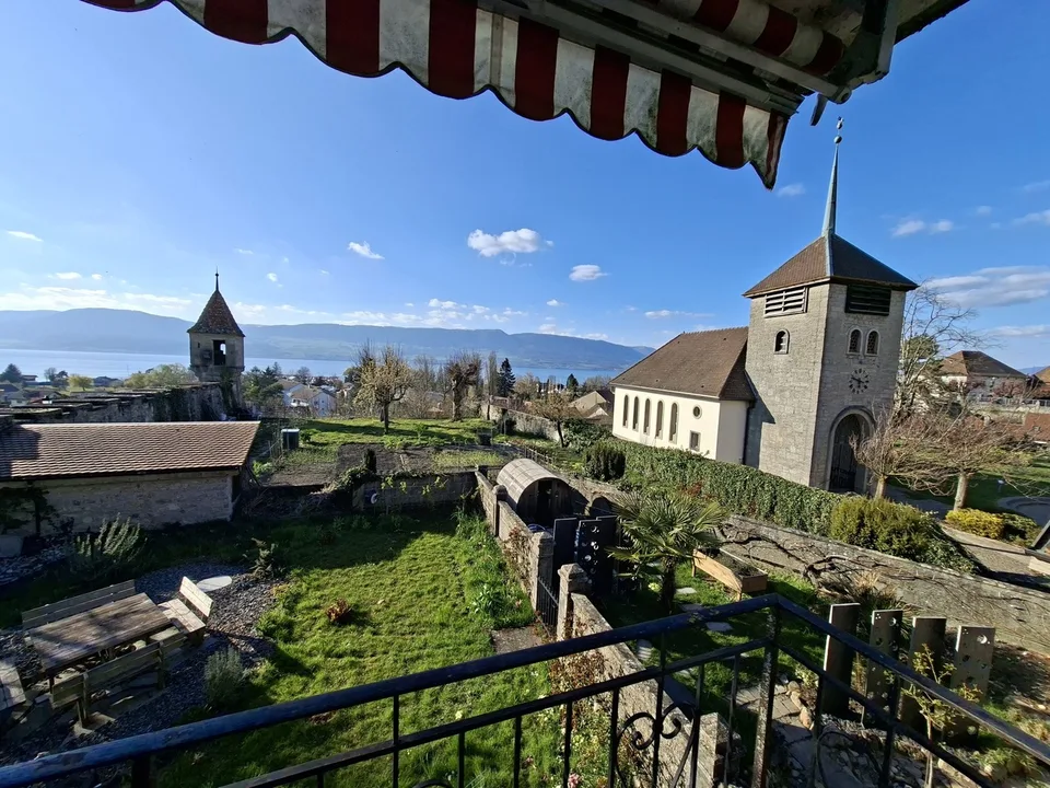 Appartement 2 pièces avec vue imprenable dans la vieille ville