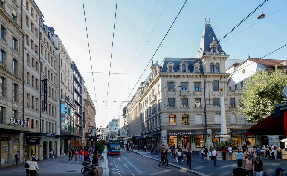 Exclusive, independent and high-end building for rent in the heart of Geneva