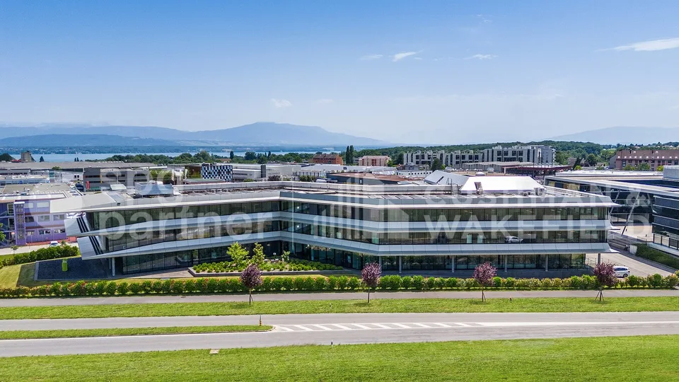 CRASSIER 3 Bureaux Plug & Play dans un immeuble de standing à Terre Bonne Nyon