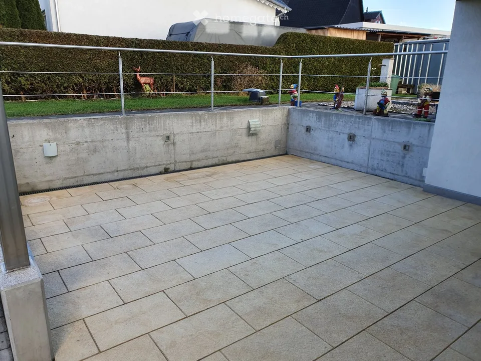 helle, moderne  3.5 Zimmerwohnung mit Gartensitzplatz