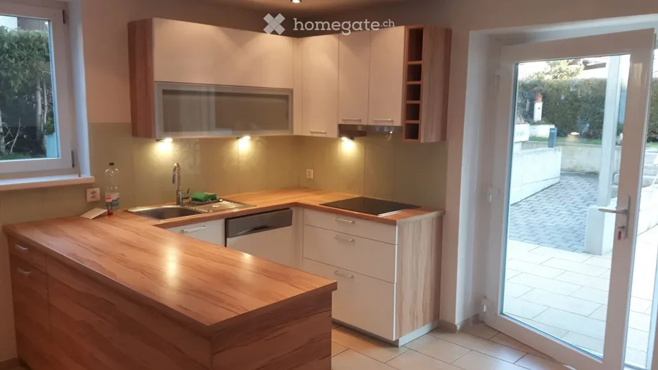 helle, moderne  3.5 Zimmerwohnung mit Gartensitzplatz