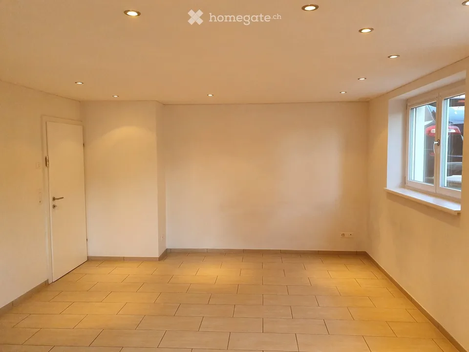 helle, moderne  3.5 Zimmerwohnung mit Gartensitzplatz