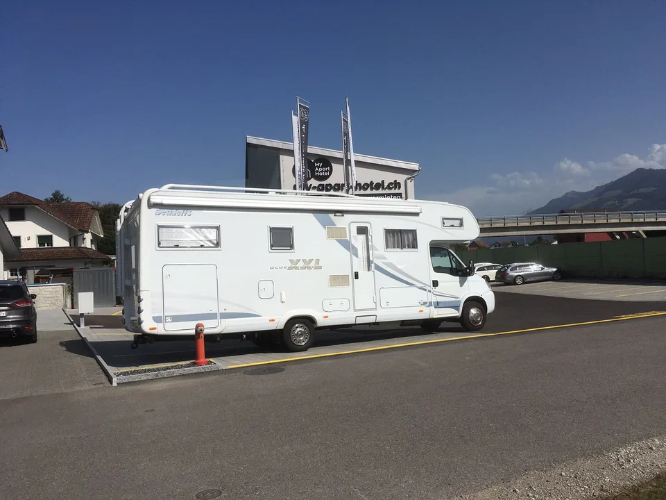 Sicherer Wohnmobil Abstell-PP in Nuolen-Wangen SZ