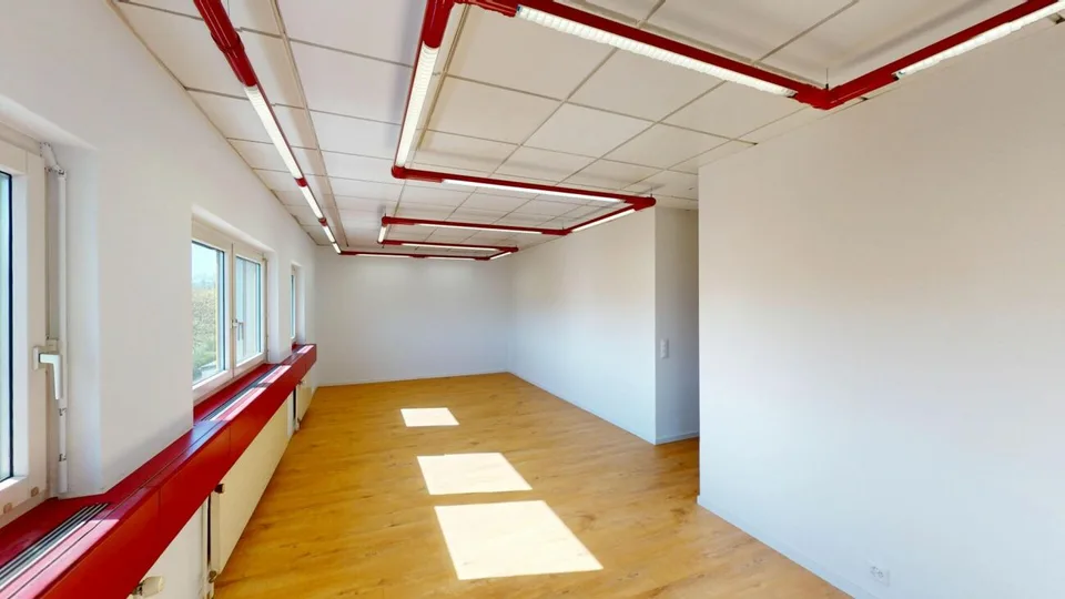 Office premises on the attic floor – photo 11 of 12
