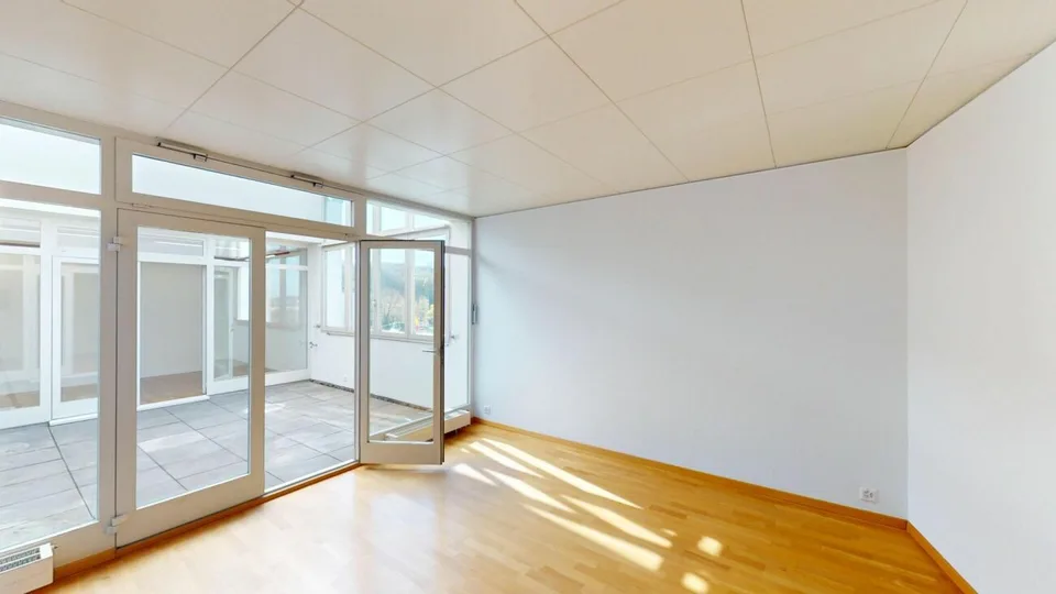 Office premises on the attic floor – photo 7 of 12