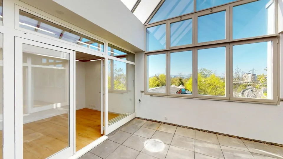 Office premises on the attic floor – photo 8 of 12