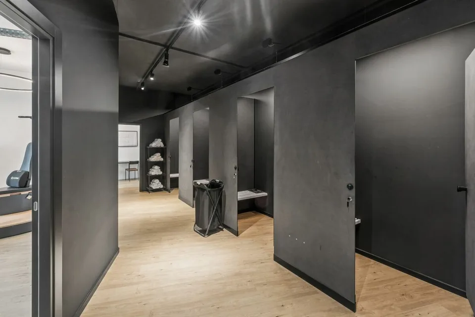 Moderne und lichtdurchflutete Fitness- Studio- oder Bürofläche in zentraler Lage gleich beim Bahnhof Winterthur – Foto 13 von 15