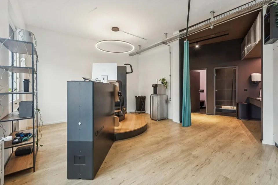 Studio di fitness o spazio ufficio moderno e luminoso in posizione centrale vicino alla stazione di Winterthur