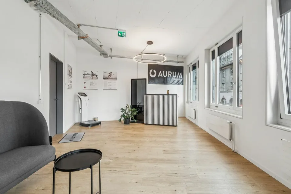 Moderne und lichtdurchflutete Fitness- Studio- oder Bürofläche in zentraler Lage gleich beim Bahnhof Winterthur – Foto 6 von 15