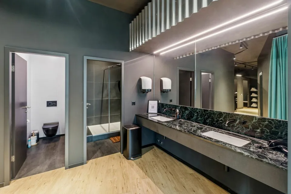 Moderne und lichtdurchflutete Fitness- Studio- oder Bürofläche in zentraler Lage gleich beim Bahnhof Winterthur – Foto 14 von 15