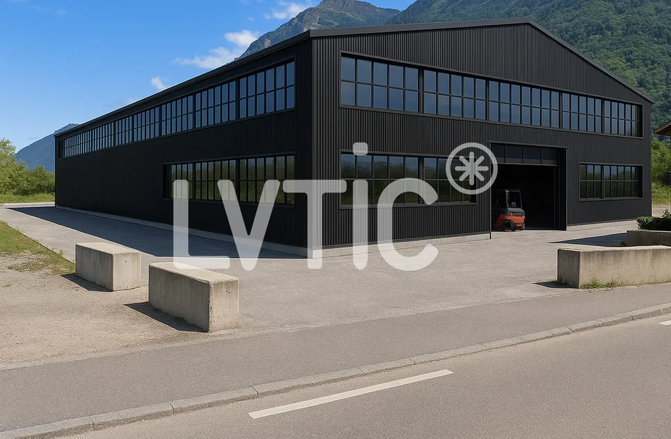 Magazzino di 3000 m2 con permesso di costruire su un terreno di 10'000 m2 a Vernayaz