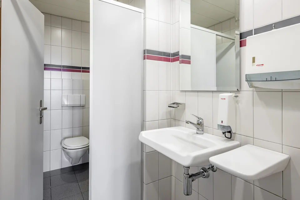 Espace de bureau attractif avec des possibilités d'utilisation flexibles ! – photo 9 sur 10