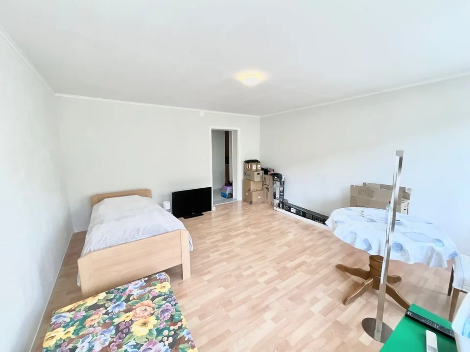 Bright 2-room apartment on the ground floor in Sonvilier