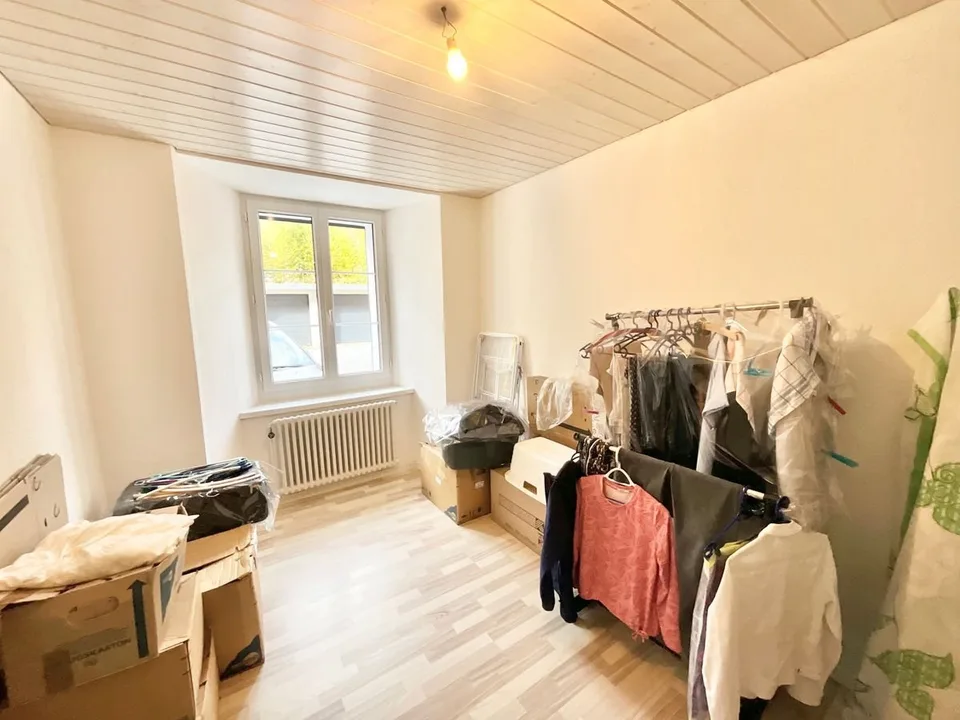 Bright 2-room apartment on the ground floor in Sonvilier