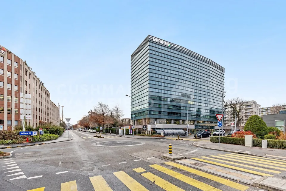 Superficie amministrativa di 540 m² con vista spettacolare sul Lago di Ginevra - Nation Business Center