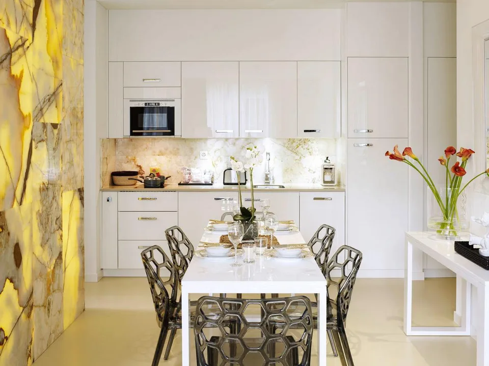 Studio Senior, Kitchenette - Serviced Apartment with Weekly Housekeeping Included – photo 8 of 32