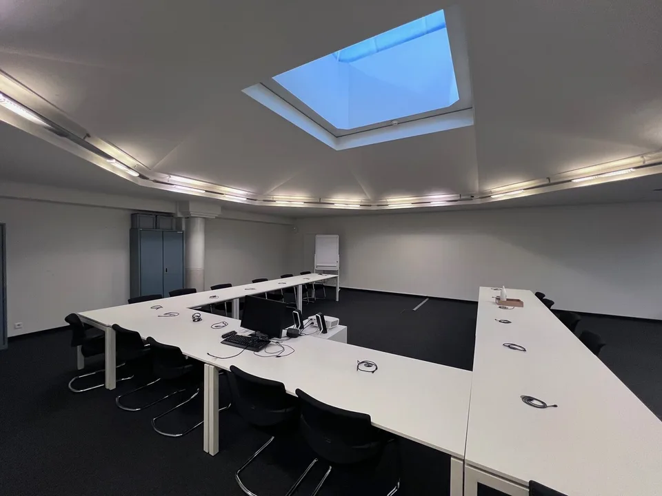 À louer - 1'410 m² de bureaux avec dépôt et parkings à Lausanne – photo 9 sur 10
