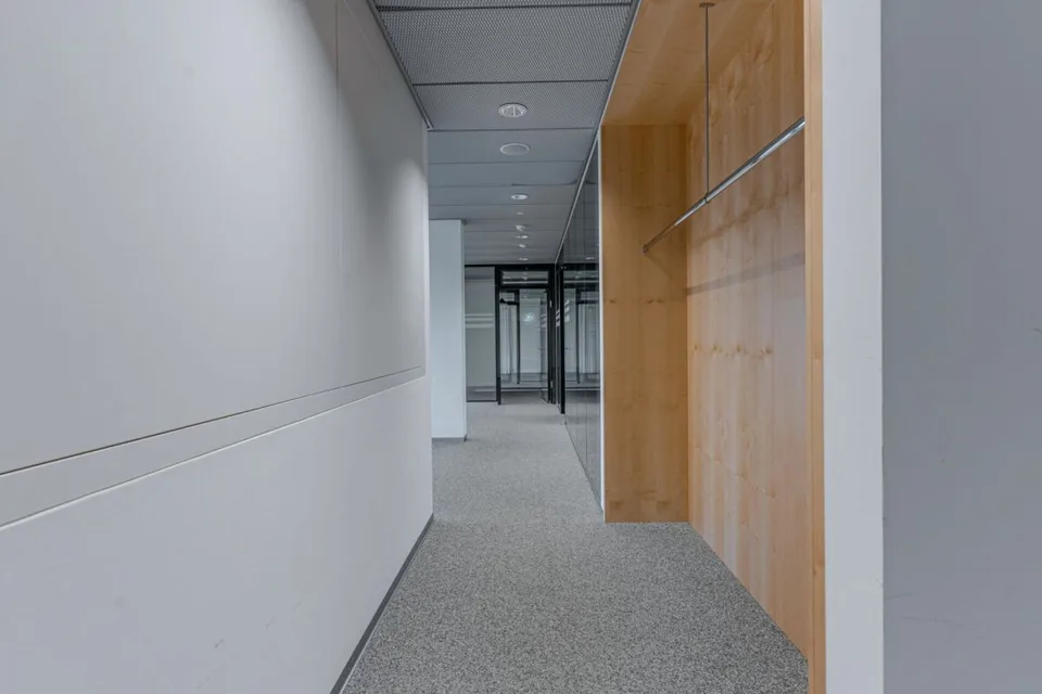Bezugsbereite Bürofläche im Stücki Business Park – Foto 7 von 11