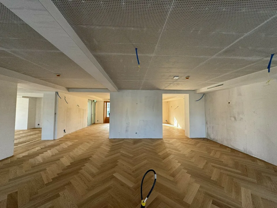 Renens Station Restaurant Space
