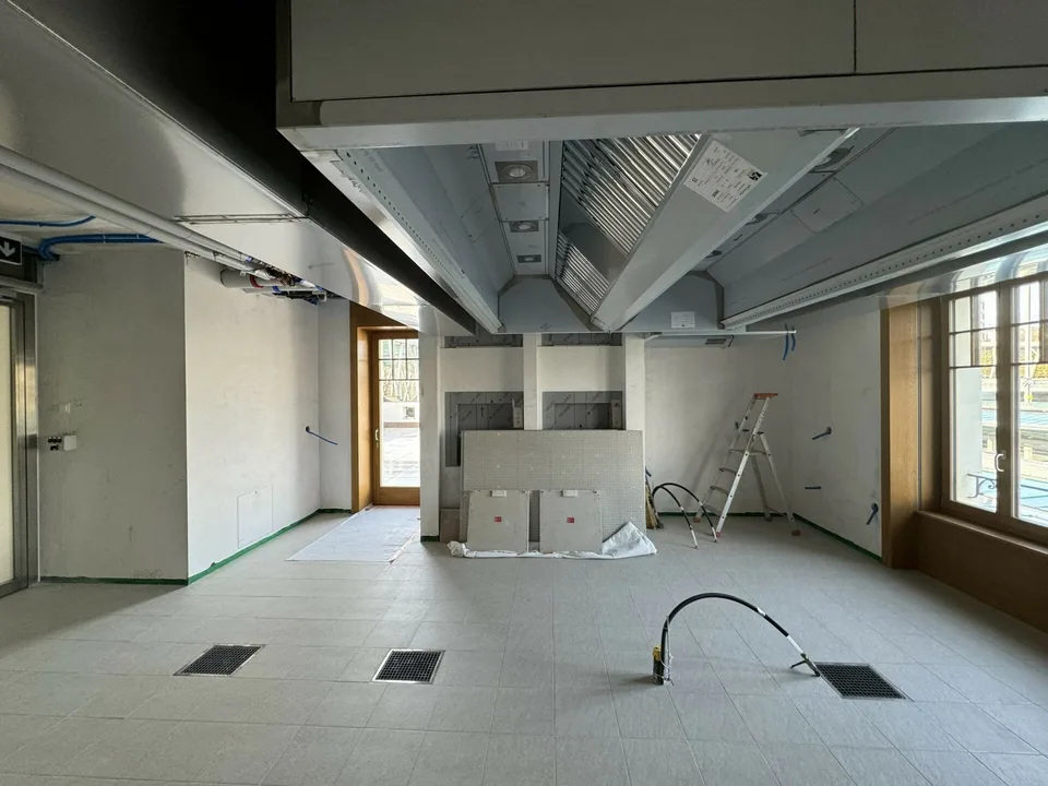 Renens Station Restaurant Space