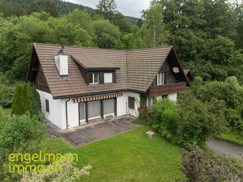 RÉSERVÉ Maison individuelle de 2 appartements + studio