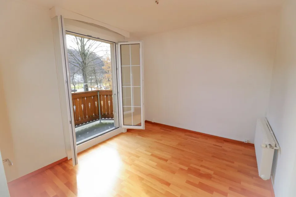 Casa di 8,5 locali, anche utilizzabile come casa a più generazioni, su 1.441 m2 di terreno con riserva di terreno edificabile – foto 14 di 18