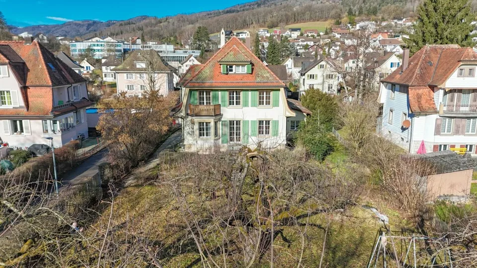 Casa di 8,5 locali, anche utilizzabile come casa a più generazioni, su 1.441 m2 di terreno con riserva di terreno edificabile – foto 17 di 18