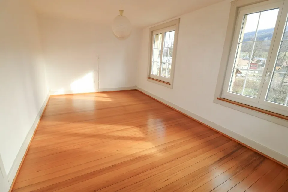 Casa di 8,5 locali, anche utilizzabile come casa a più generazioni, su 1.441 m2 di terreno con riserva di terreno edificabile – foto 11 di 18