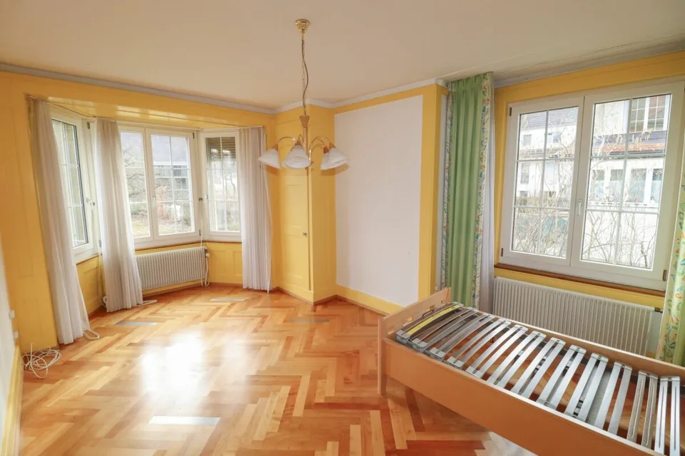 Casa di 8,5 locali, anche utilizzabile come casa a più generazioni, su 1.441 m2 di terreno con riserva di terreno edificabile – foto 8 di 18