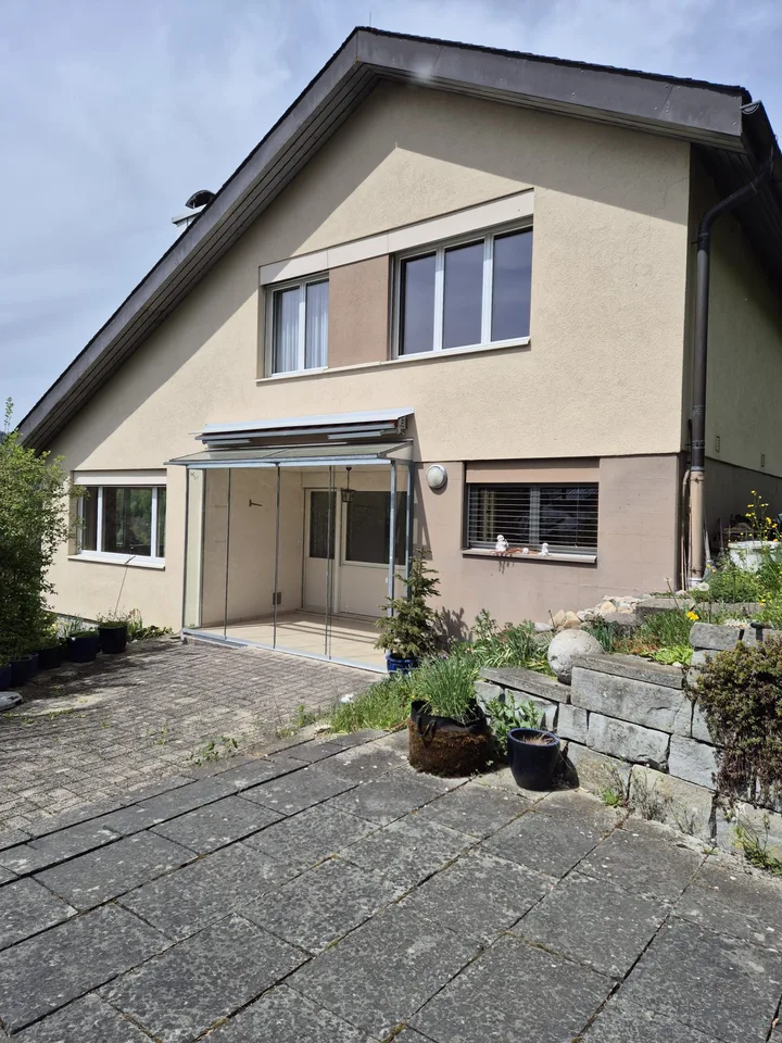 Charmantes 5.5-Zimmer-Einfamilienhaus mit grosszügigem Garten in Lichtensteig