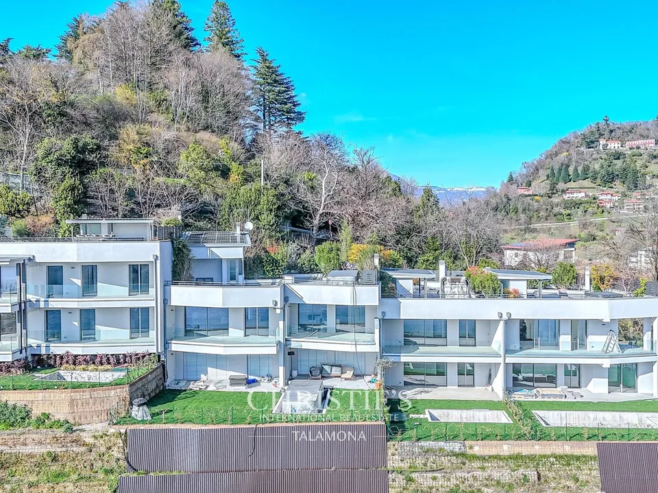 Penthouse di tre camere con vista lago meravigliosa a Laveno-Mombello – foto 11 di 13