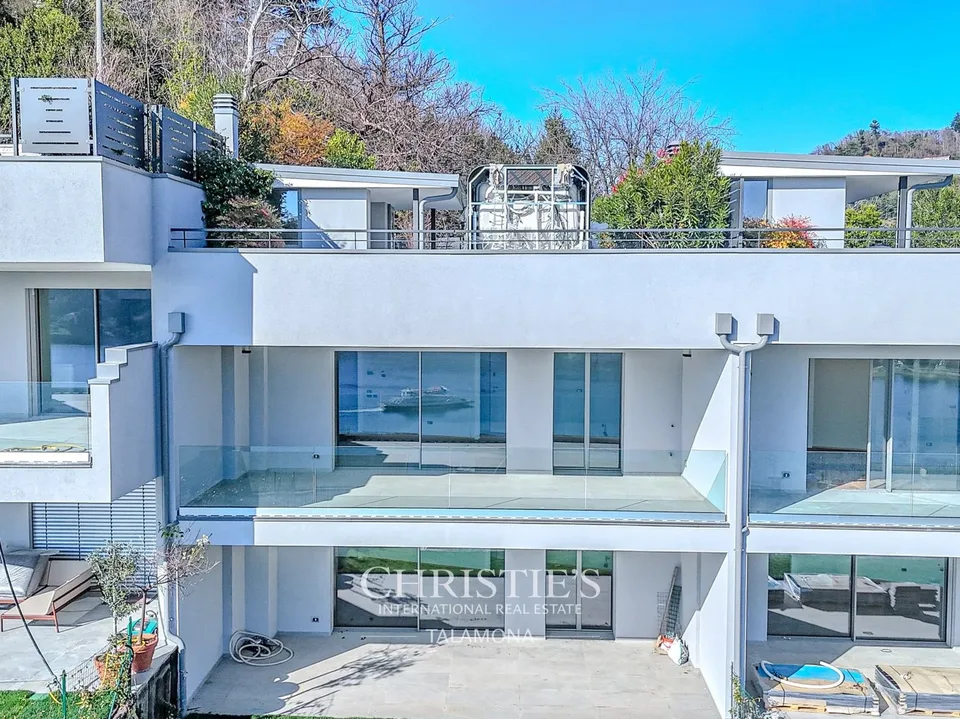 Penthouse di tre camere con vista lago meravigliosa a Laveno-Mombello – foto 7 di 13