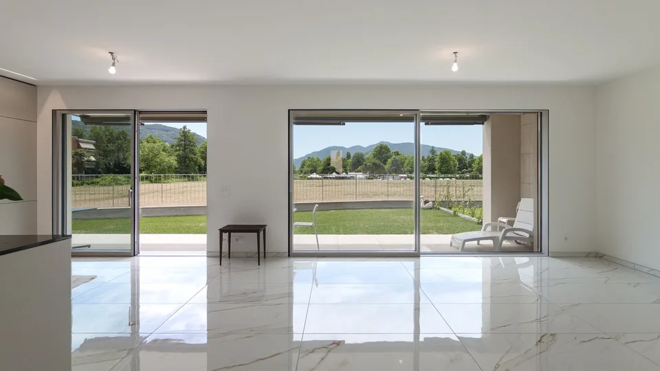 Appartamento nuovo di 3.5 locali con giardino ad Agno