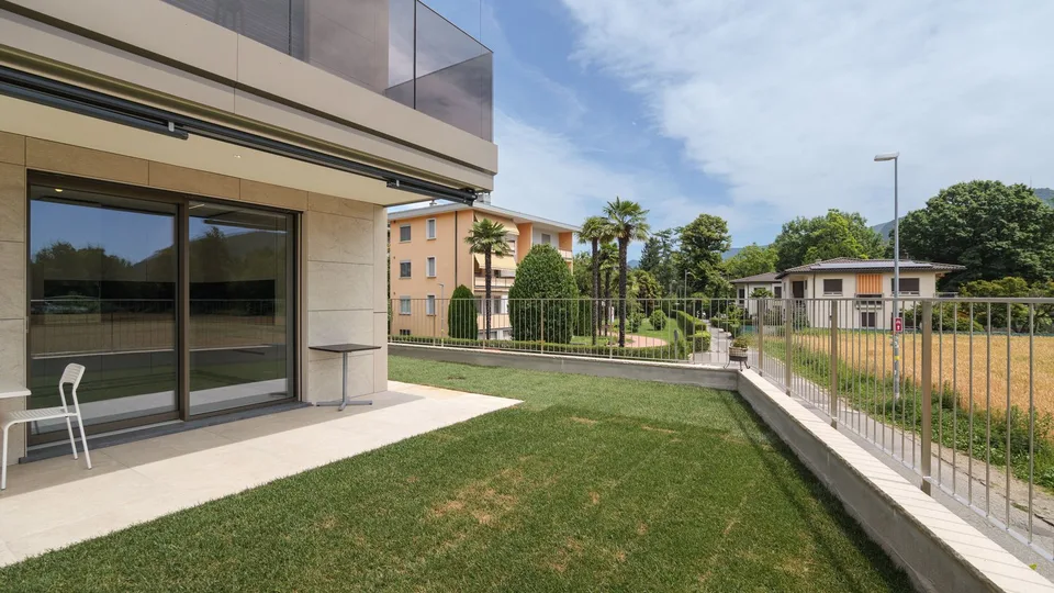 Nouvel appartement de 3,5 pièces avec jardin à Agno
