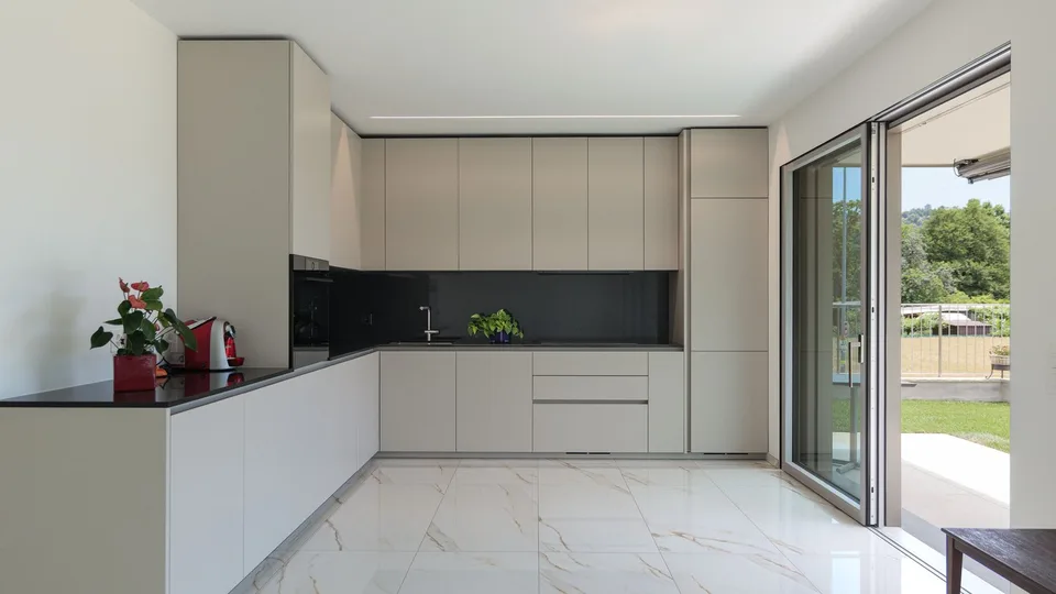 Nouvel appartement de 3,5 pièces avec jardin à Agno