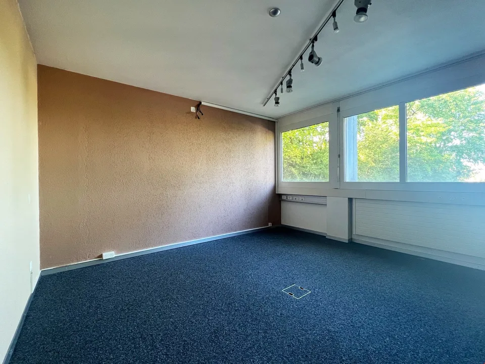 Commercial property on three floors in Grenchen – photo 6 of 17